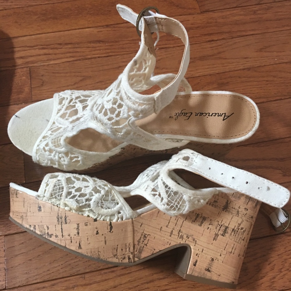 American Eagle Sandal (off White color)